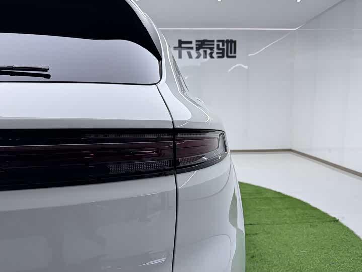 Фото 26 - Porsche Cayenne