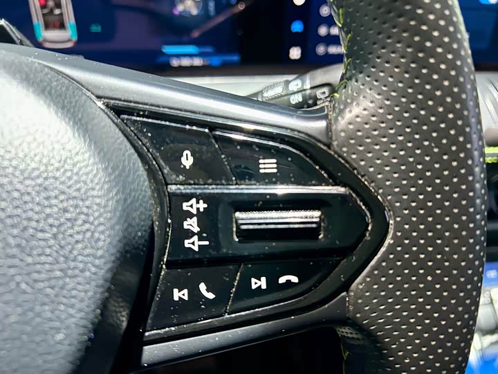 Фото 13 - Hozon U