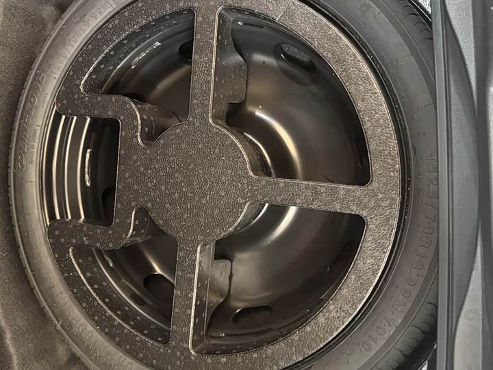 Фото 21 - Volkswagen Golf