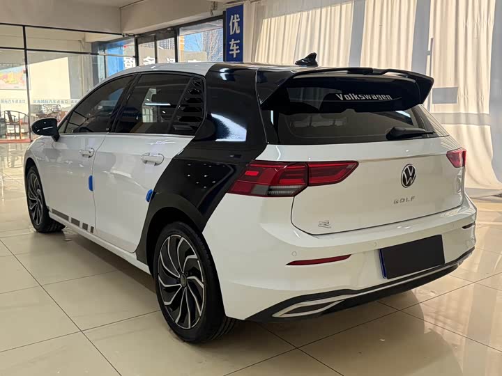 Фото 4 - Volkswagen Golf