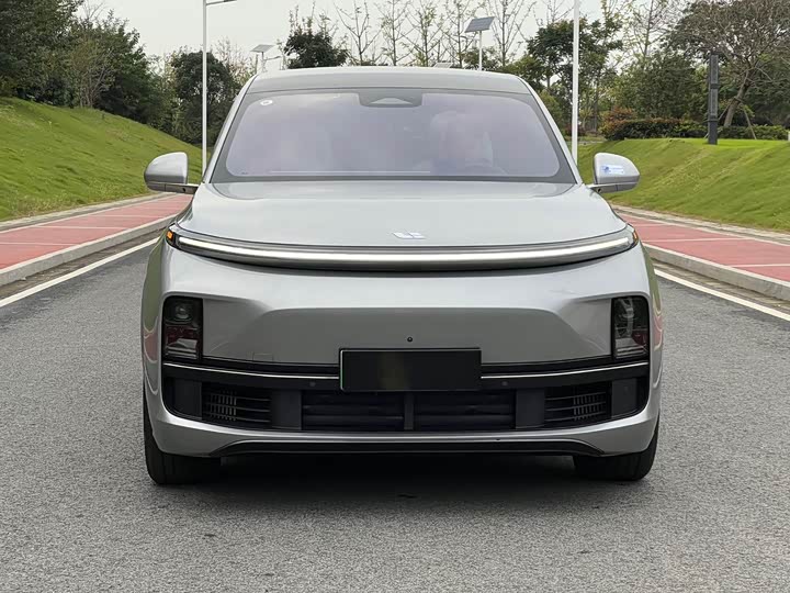 Фото 2 - LiXiang L8