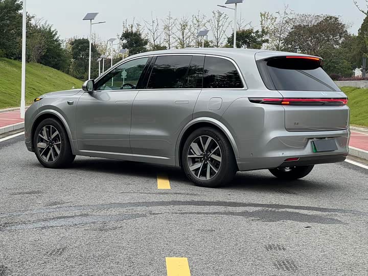 Фото 4 - LiXiang L8