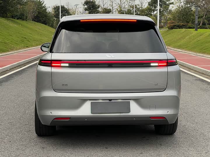 Фото 6 - LiXiang L8