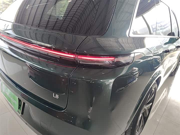 Фото 8 - LiXiang L8