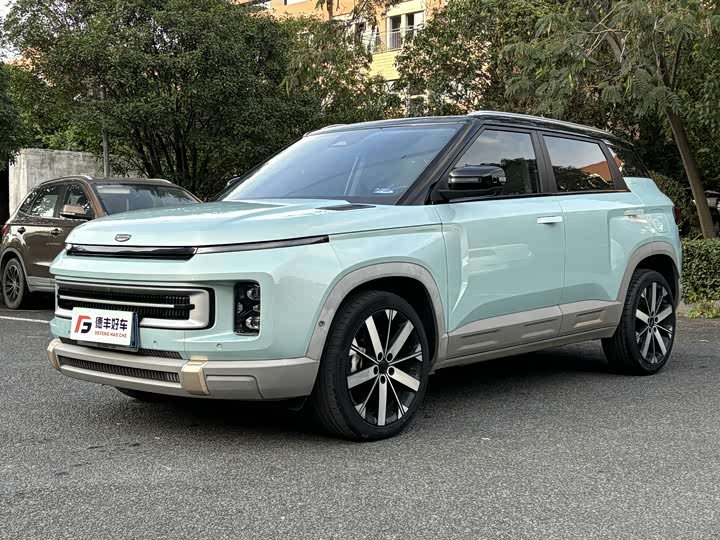 Фото 1 - Geely Icon