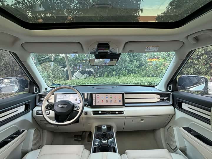 Фото 10 - Geely Icon