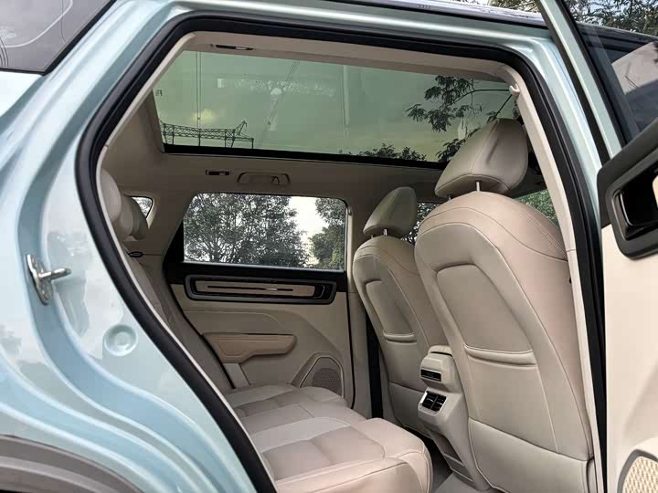 Фото 17 - Geely Icon