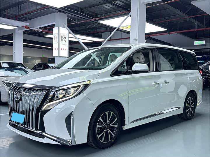 Фото 1 - GAC Trumpchi M8