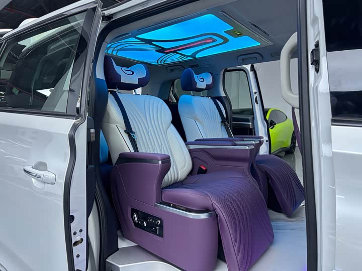 Фото 13 - GAC Trumpchi M8