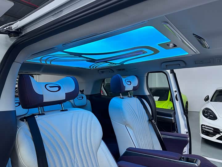 Фото 14 - GAC Trumpchi M8