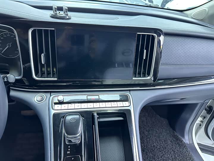 Фото 9 - GAC Trumpchi M8