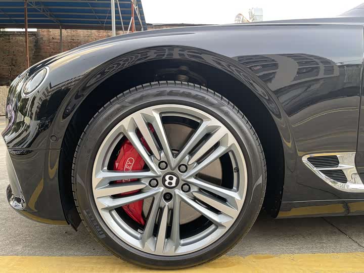 Фото 4 - Bentley Continental GT