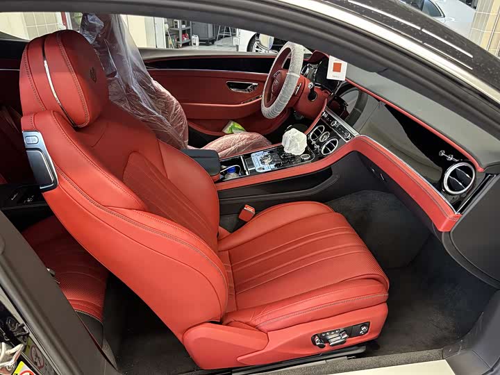 Фото 6 - Bentley Continental GT