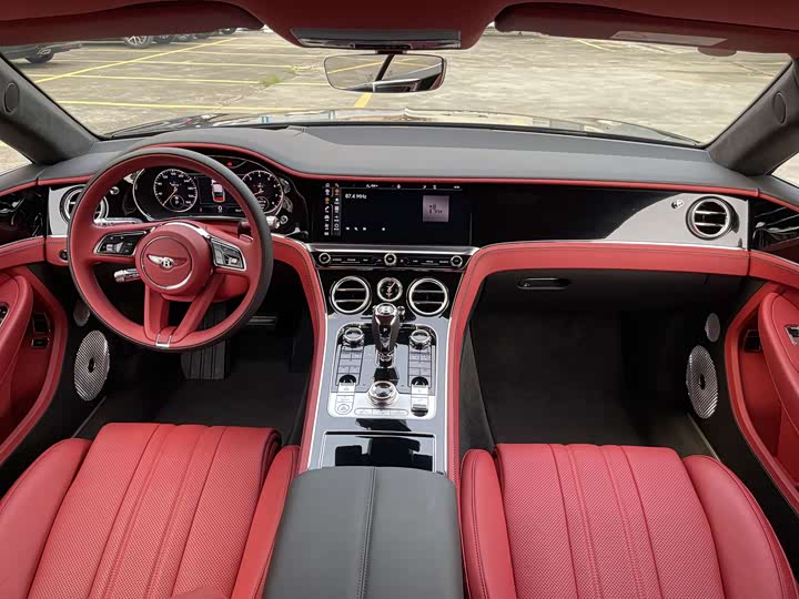 Фото 9 - Bentley Continental GT