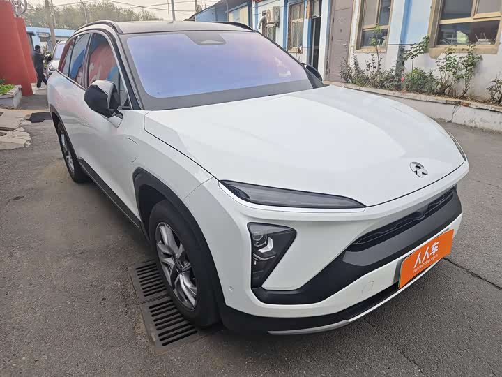 Фото 1 - Nio ES6