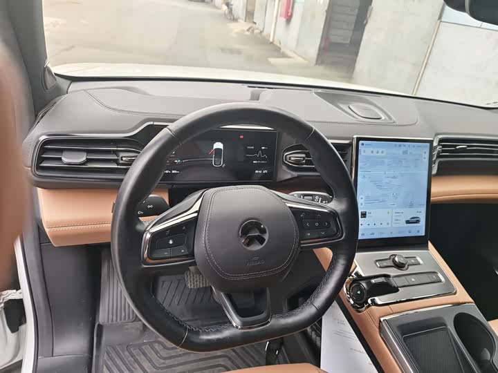 Фото 5 - Nio ES6