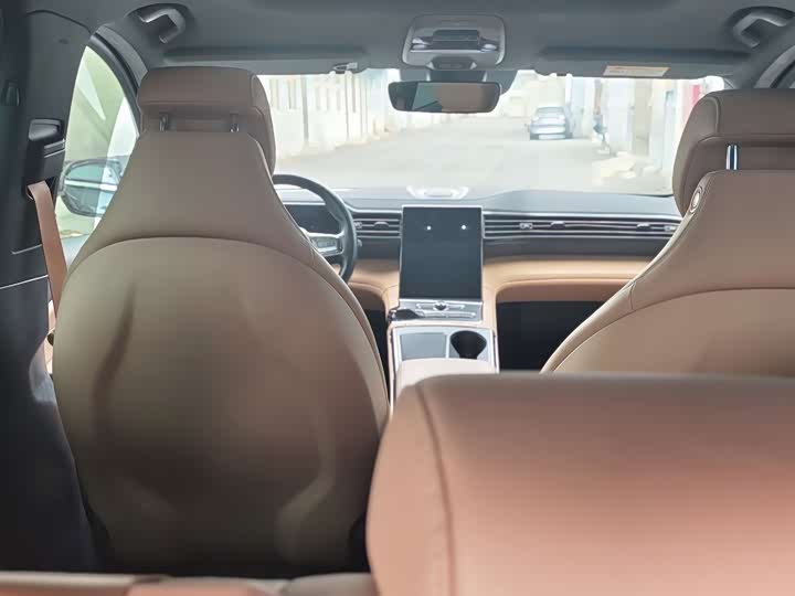 Фото 8 - Nio ES6