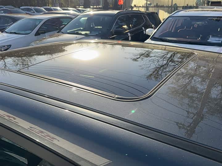 Фото 14 - Changan Oshan X5