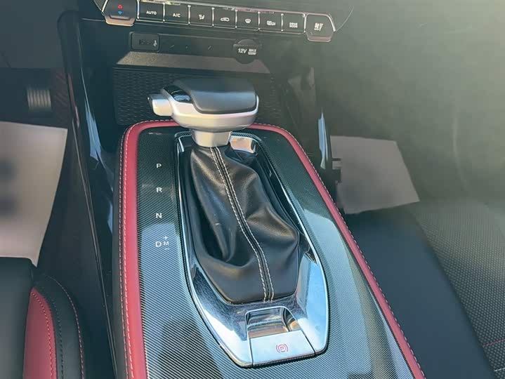 Фото 8 - Changan Oshan X5