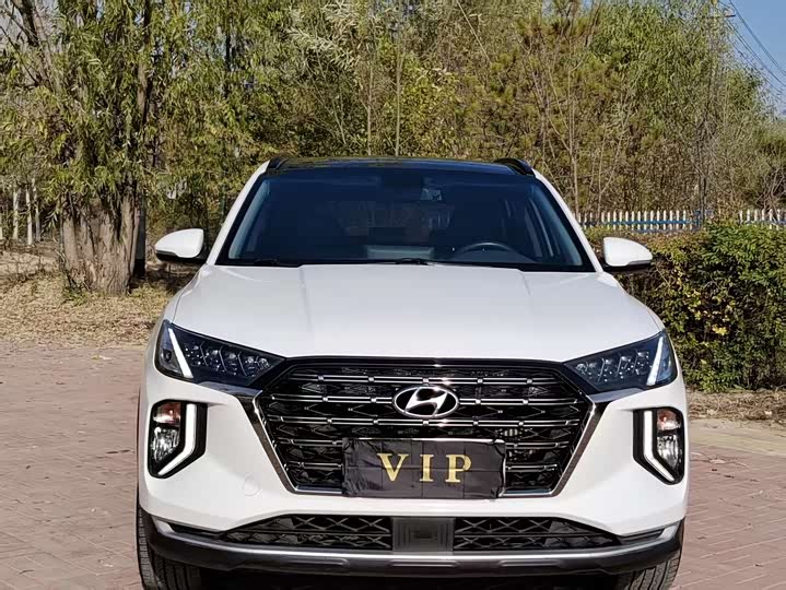 Фото 2 - Hyundai Tucson L