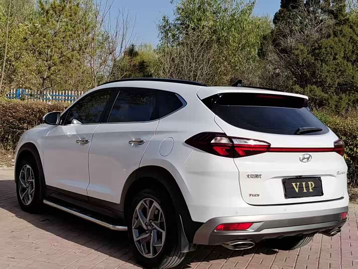 Фото 7 - Hyundai Tucson L