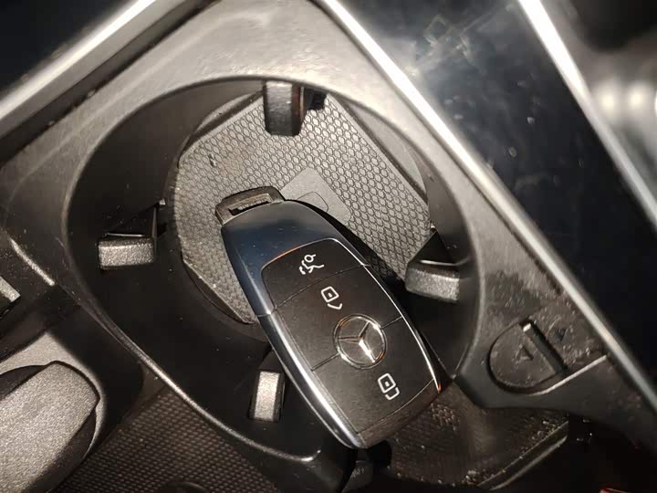 Фото 11 - Mercedes-Benz GLC-Class