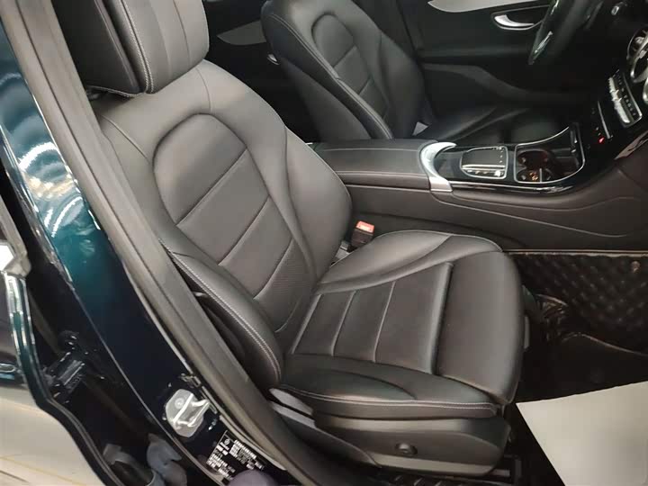 Фото 17 - Mercedes-Benz GLC-Class