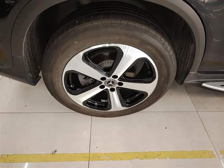 Фото 25 - Mercedes-Benz GLC-Class