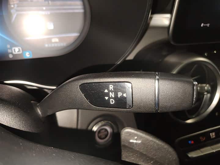 Фото 6 - Mercedes-Benz GLC-Class