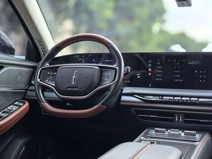 Фото 10 - Lincoln Z (Zephyr)