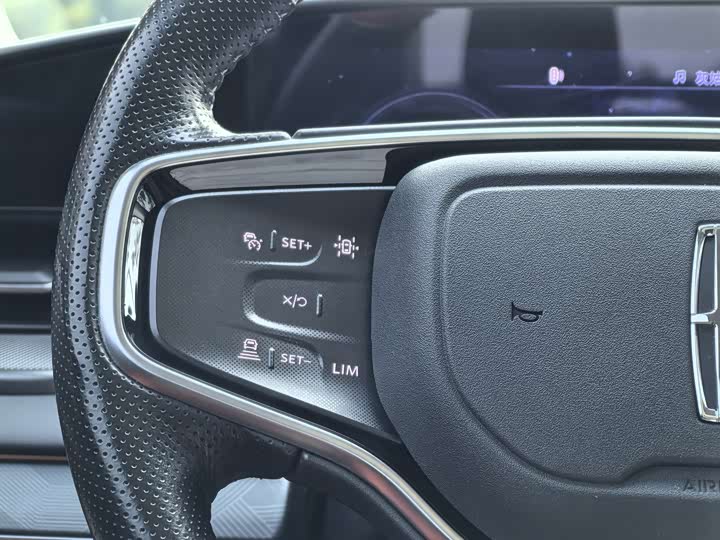 Фото 19 - Lincoln Z (Zephyr)