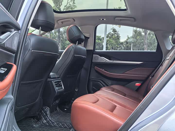 Фото 8 - Lincoln Z (Zephyr)