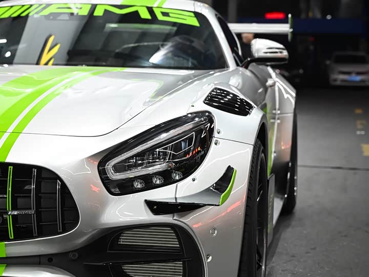 Фото 13 - Mercedes-Benz AMG GT