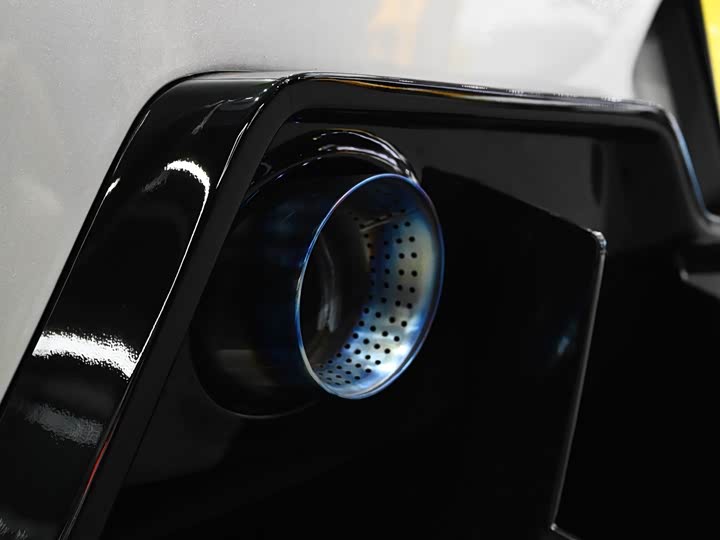 Фото 14 - Mercedes-Benz AMG GT