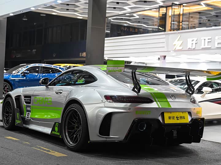 Фото 3 - Mercedes-Benz AMG GT