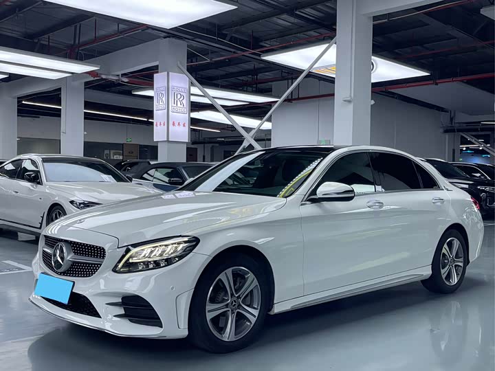 Фото 1 - Mercedes-Benz C-Class