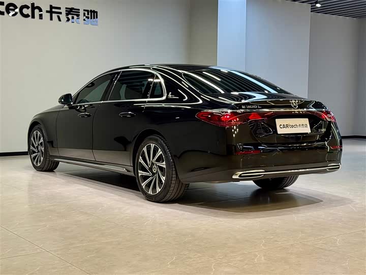 Фото 6 - Mercedes-Benz E-Class