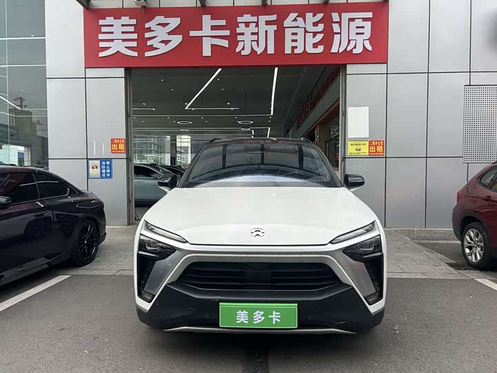 Фото 10 - Nio ES8