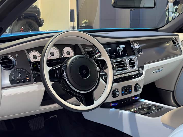 Фото 10 - Rolls-Royce Wraith