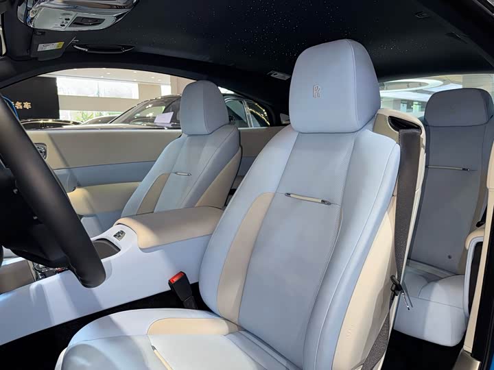 Фото 18 - Rolls-Royce Wraith