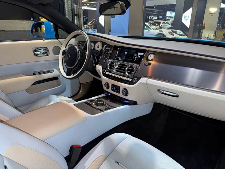 Фото 20 - Rolls-Royce Wraith