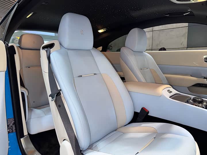 Фото 23 - Rolls-Royce Wraith