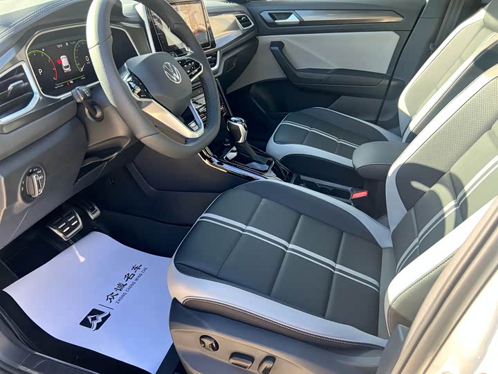 Фото 4 - Volkswagen T-Roc