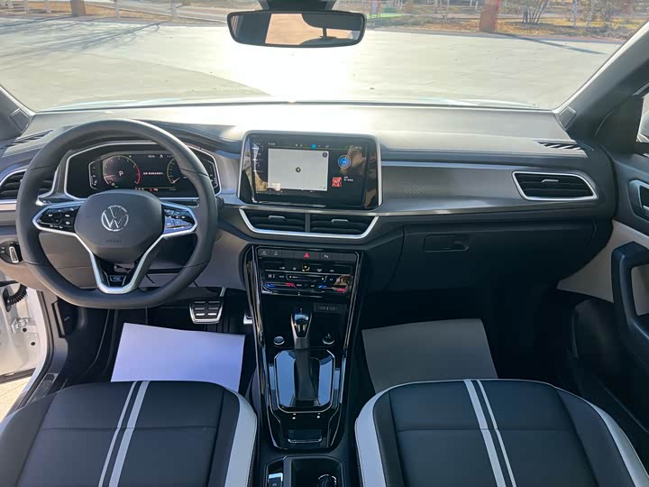 Фото 5 - Volkswagen T-Roc