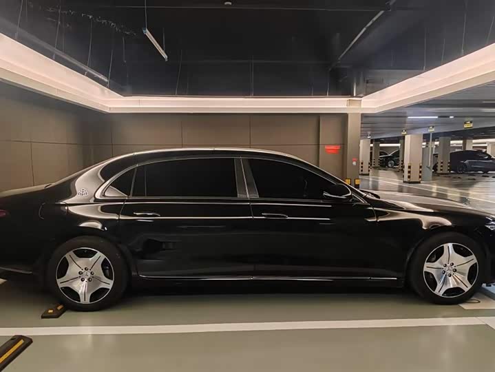 Фото 4 - Mercedes-Benz Maybach S-Class