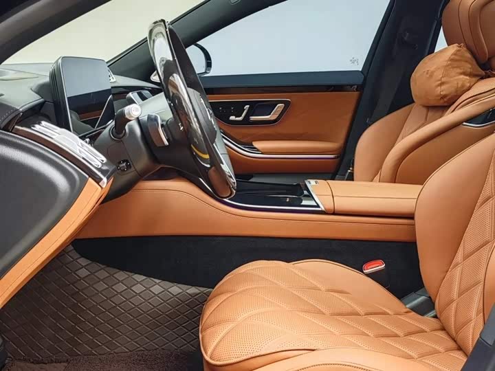 Фото 6 - Mercedes-Benz Maybach S-Class