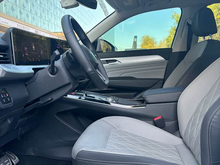 Фото 4 - Volkswagen Tavendor