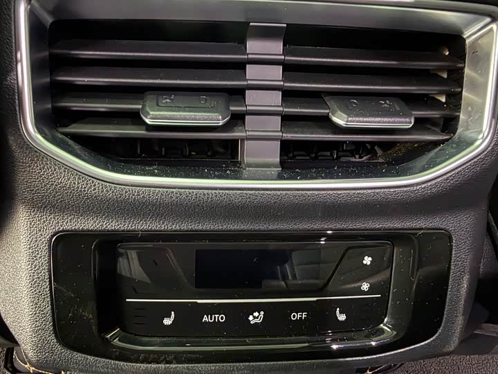 Фото 18 - Volkswagen Talagon