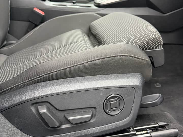 Фото 10 - Audi A3