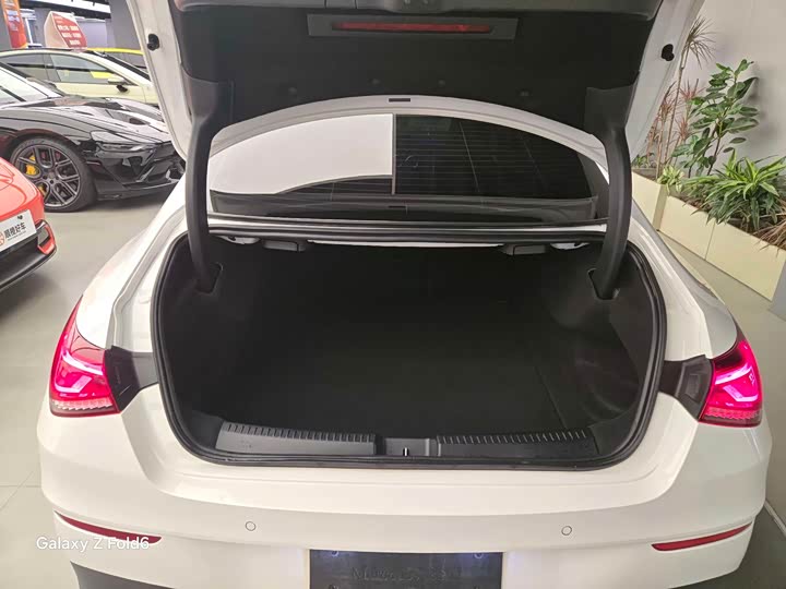 Фото 10 - Mercedes-Benz CLA-Class